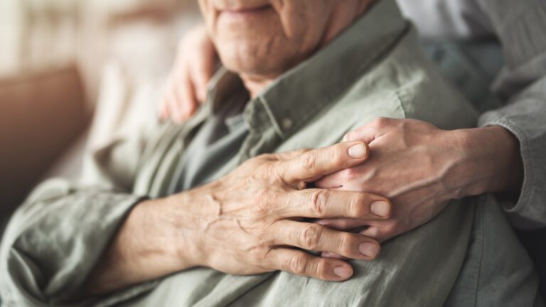Can Someone Living With Dementia Continue Living at Home? A Guide for Brampton Families