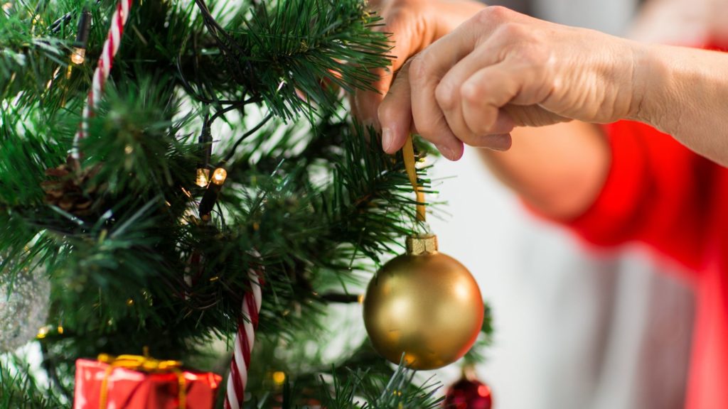 Senior hanging decorations to avoid the holiday blues