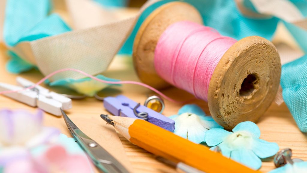 The Benefits of Crafting For Seniors: 5 Brain-Boosting Activities