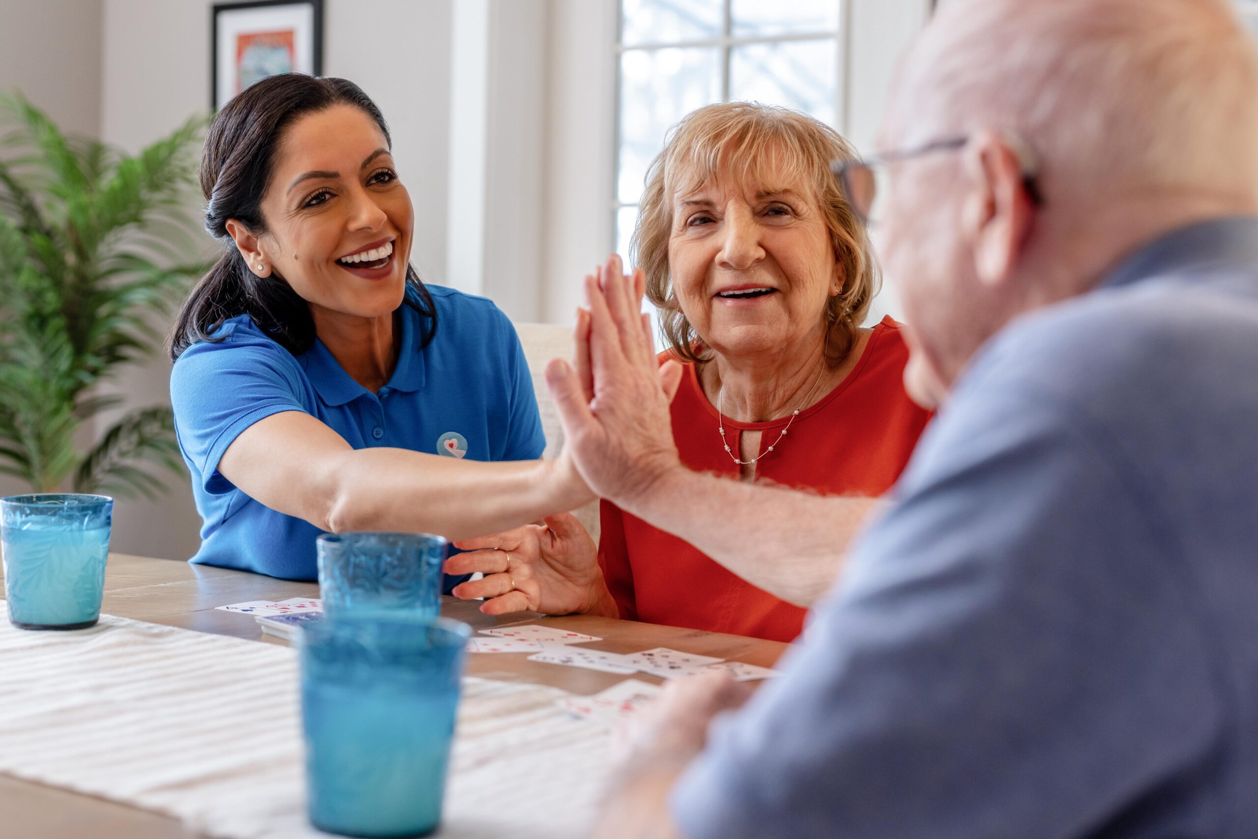 How to Choose the Right In-Home Senior Care Agency in Tri-Cities: A Checklist for Families
