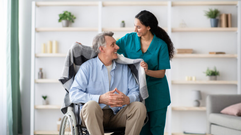 8 Ways Respite Care Helps Both Seniors and Family Caregivers