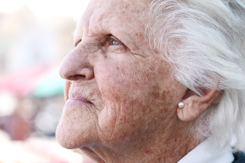 Senior woman looking toward sky | In the News | BLOG POST | Comfort Keepers Vancouver