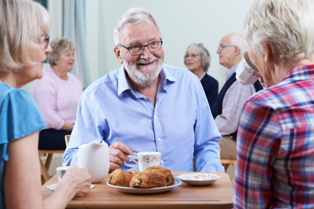 Seniors socializing | Social Wellness for Seniors | BLOG POST | Comfort Keepers Vancouver