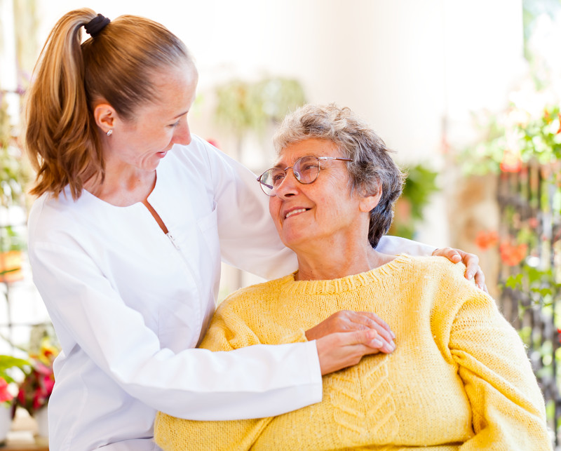 Caregiver with Senior patient | Home Care Services | BLOG POST | Comfort Keepers Victoria