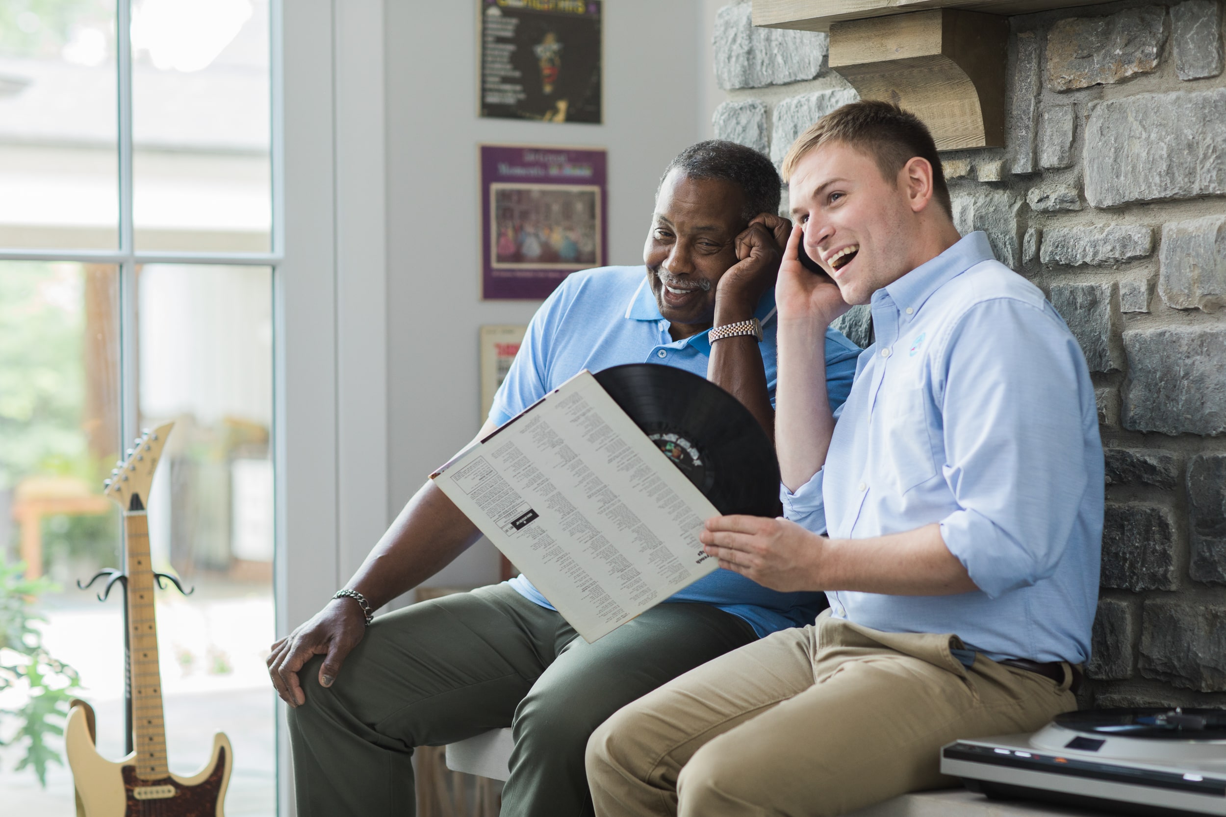 Comfort Keeper listens to records with client